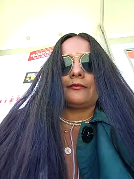 Snapshot of bellapaty chatting on April 18, 2026, 9:35 am bellapaty online show from April 18, 2026, 9:35 am