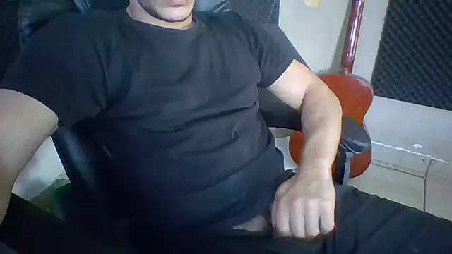 Snapshot of MachoScorpionCaralho chatting on July 11, 2026, 5:15 pm MachoScorpionCaralho online show from July 11, 2026, 5:15 pm