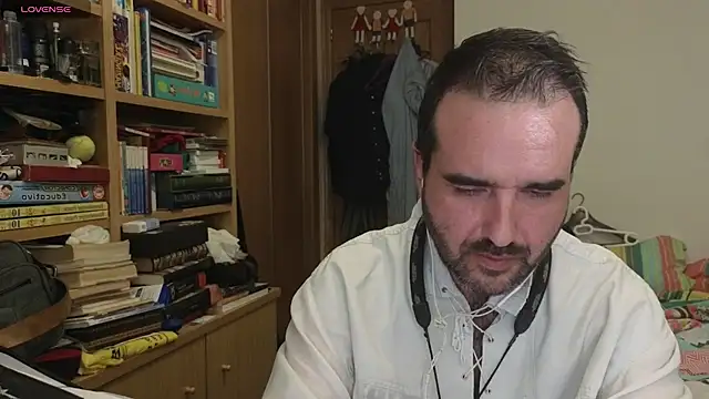 curiosillo83 online show from September 13, 2025, 4:23 am