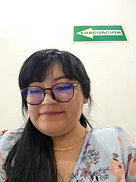 Sakura 0505 online show from November 23, 2025, 8:41 pm