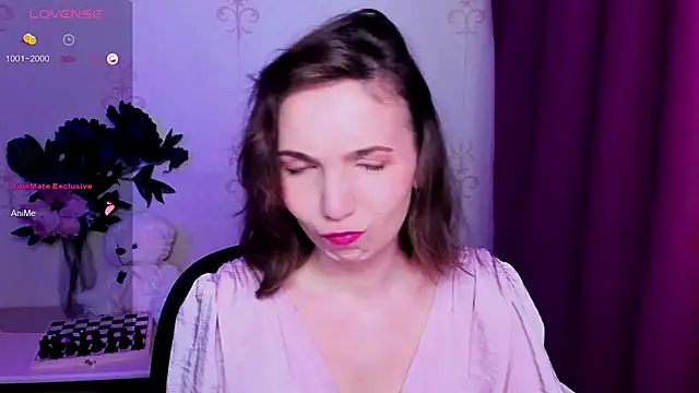 KindHazelHere  online show from March 25, 2026, 8:26 pm