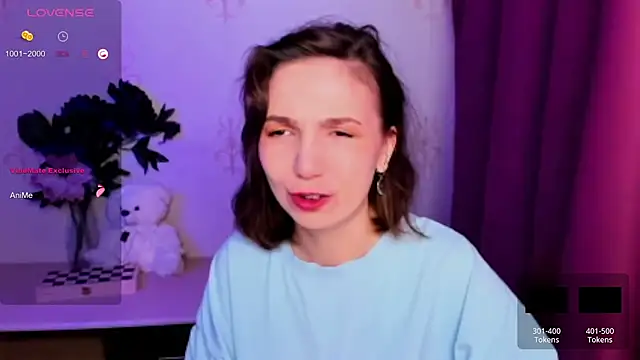 KindHazelHere  online show from April 13, 2026, 12:27 am