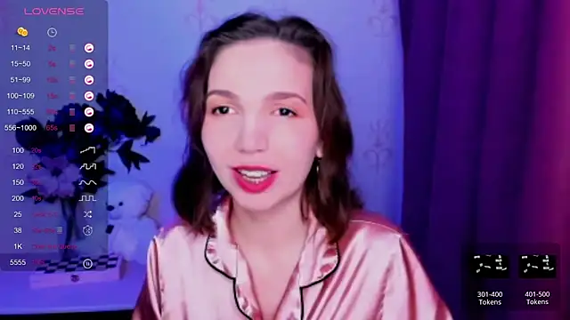 KindHazelHere  online show from April 15, 2026, 1:01 am