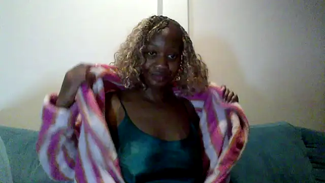 Hardnipples8 online show from May 15, 2026, 11:12 pm