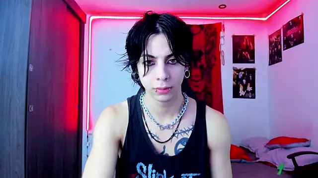 Snapshot of dussk_ chatting on December 31, 2024, 6:59 am dussk online show from December 31, 2024, 6:59 am