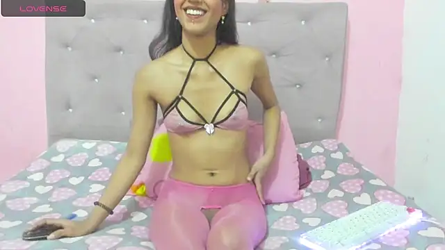 Ania-Ross online show from March 4, 2025, 10:49 pm