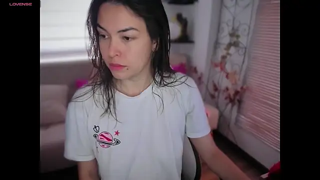 Lunlunera online show from March 8, 2026, 8:45 pm