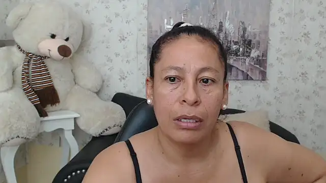 Snapshot of mature_martina chatting on April 30, 2026, 10:54 am mature martina online show from April 30, 2026, 10:54 am