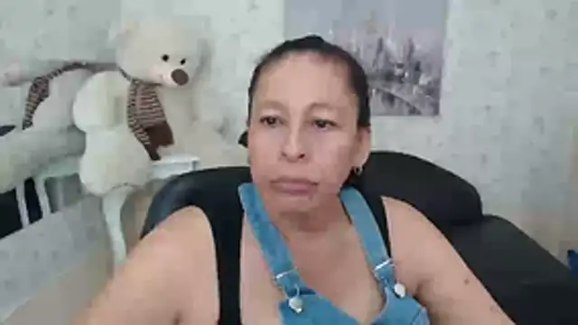 Snapshot of mature_martina chatting on May 1, 2026, 9:08 pm mature martina online show from May 1, 2026, 9:08 pm