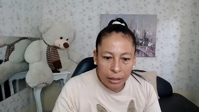 Snapshot of mature_martina chatting on May 19, 2026, 9:54 pm mature martina online show from May 19, 2026, 9:54 pm