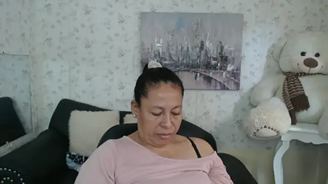 Snapshot of mature_martina chatting on May 25, 2026, 8:04 pm mature martina online show from May 25, 2026, 8:04 pm