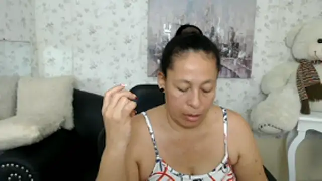 Snapshot of mature_martina chatting on May 31, 2026, 6:09 pm mature martina online show from May 31, 2026, 6:09 pm