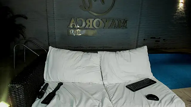 JESYSOZ23  online show from December 23, 2024, 7:38 am