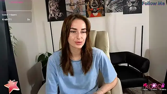 xx adrihanna xx online show from March 13, 2025, 5:07 pm