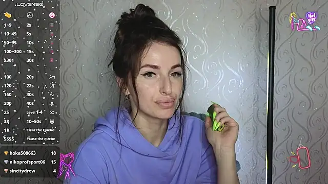 xx adrihanna xx online show from May 12, 2026, 6:05 pm