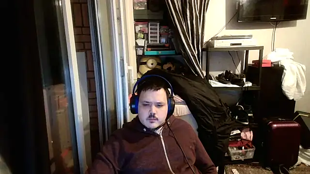 Snapshot of Bebemickey75 chatting on February 21, 2025, 8:16 pm Bebemickey75 online show from February 21, 2025, 8:16 pm