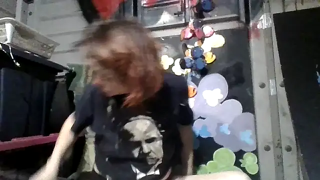 spundarella420 online show from May 7, 2026, 5:51 pm
