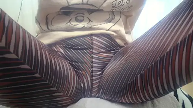 Snapshot of Web_Lady chatting on February 13, 2026, 7:37 am Web Lady online show from February 13, 2026, 7:37 am