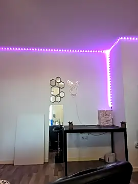 Ladykimberly XOXO online show from October 24, 2025, 7:05 am