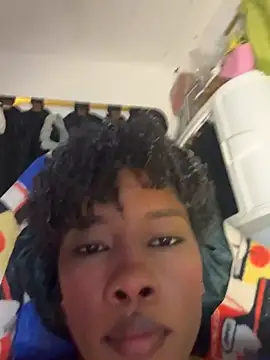 coral1727 online show from April 10, 2026, 12:05 am