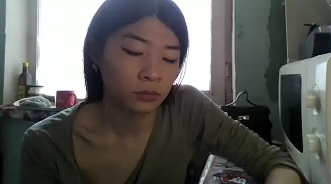 CarlyJoy online show from March 2, 2025, 9:31 am