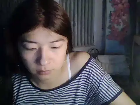 Snapshot of CarlyJoy chatting on June 4, 2026, 4:02 pm CarlyJoy online show from June 4, 2026, 4:02 pm