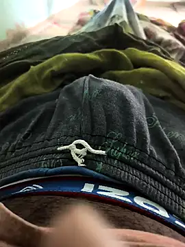 SILENT FUCKER 01 online show from March 22, 2026, 3:54 am