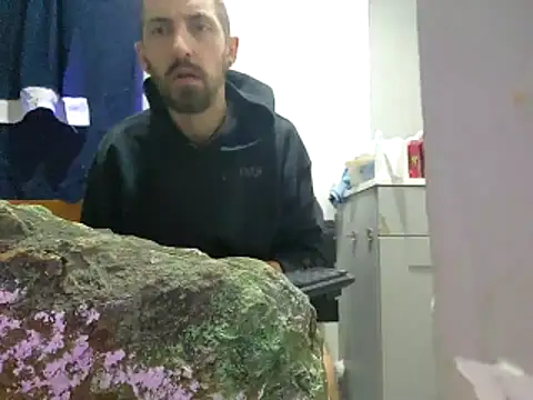 Bi curious86 online show from February 15, 2026, 9:11 pm