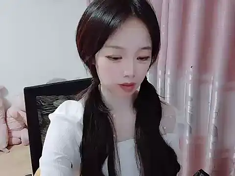 wwcc123 online show from October 24, 2025, 3:41 pm