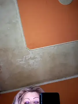 ducicsajsziii online show from February 13, 2026, 5:09 pm