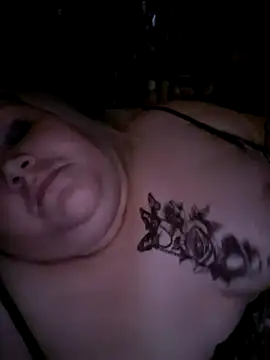 ducicsajsziii online show from March 18, 2026, 11:41 pm