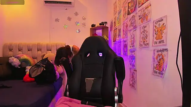 Gorgeous Team online show from February 19, 2025, 11:04 pm