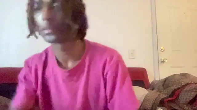 Snapshot of Izheny chatting on October 20, 2025, 9:15 pm Izheny online show from October 20, 2025, 9:15 pm