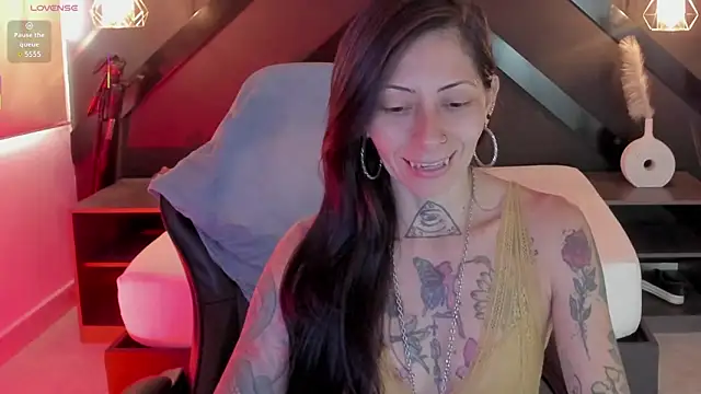 dark gotica online show from February 28, 2026, 12:28 pm