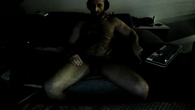 Hugealphabeast online show from November 22, 2025, 9:03 pm