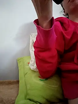 bruna safadinhaa online show from November 8, 2025, 3:45 pm