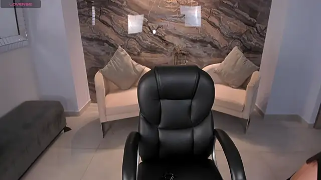 AlessiaCorleone  online show from March 13, 2025, 9:48 pm