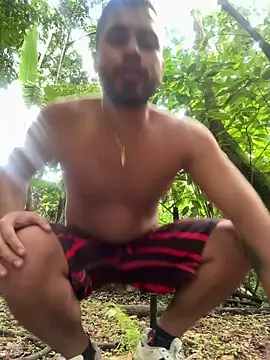 Snapshot of Juan_Castano chatting on January 5, 2025, 9:47 pm Juan Castano online show from January 5, 2025, 9:47 pm