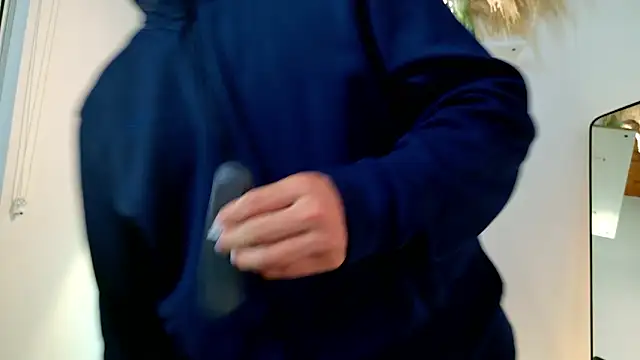 Juan Castano online show from March 23, 2026, 6:39 am