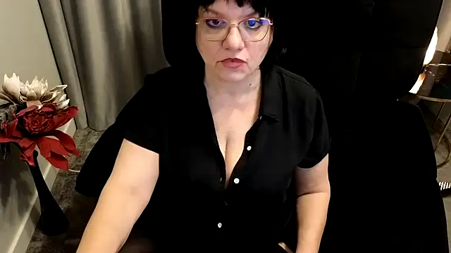 Snapshot of maggiemilff chatting on January 24, 2025, 8:55 am maggiemilff online show from January 24, 2025, 8:55 am