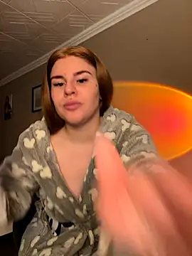 alexababy online show from November 25, 2025, 10:48 am