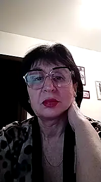 Snapshot of AlbinaXPretty chatting on December 2, 2024, 8:55 pm AlbinaXPretty online show from December 2, 2024, 8:55 pm