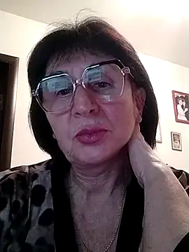 Snapshot of AlbinaXPretty chatting on December 15, 2024, 8:58 pm AlbinaXPretty online show from December 15, 2024, 8:58 pm