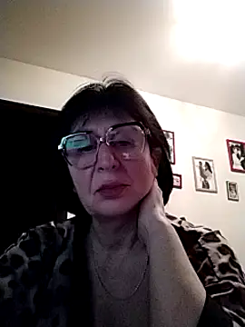 Snapshot of AlbinaXPretty chatting on December 25, 2024, 8:28 pm AlbinaXPretty online show from December 25, 2024, 8:28 pm