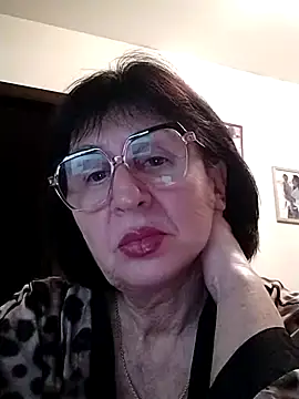 Snapshot of AlbinaXPretty chatting on December 27, 2024, 9:22 pm AlbinaXPretty online show from December 27, 2024, 9:22 pm