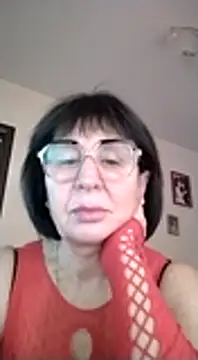 Snapshot of AlbinaXPretty chatting on December 31, 2024, 9:31 am AlbinaXPretty online show from December 31, 2024, 9:31 am