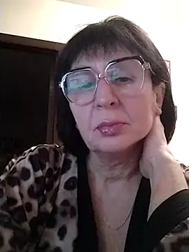 Snapshot of AlbinaXPretty chatting on January 2, 2025, 6:56 pm AlbinaXPretty online show from January 2, 2025, 6:56 pm