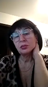 Snapshot of AlbinaXPretty chatting on January 3, 2025, 5:17 am AlbinaXPretty online show from January 3, 2025, 5:17 am