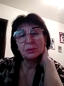 Snapshot of AlbinaXPretty chatting on January 11, 2025, 3:31 pm AlbinaXPretty online show from January 11, 2025, 3:31 pm