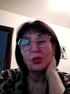 Snapshot of AlbinaXPretty chatting on January 12, 2025, 1:48 pm AlbinaXPretty online show from January 12, 2025, 1:48 pm